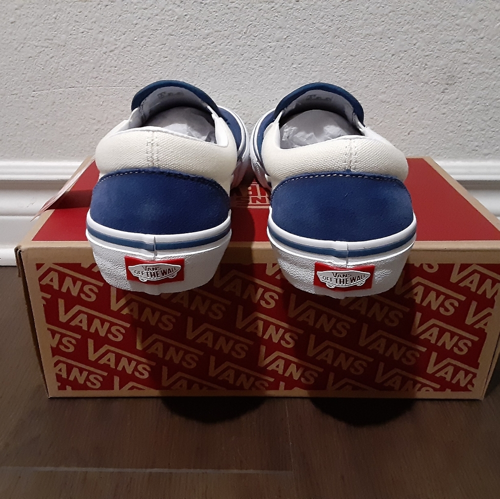 Vans - Picture 2 of 4